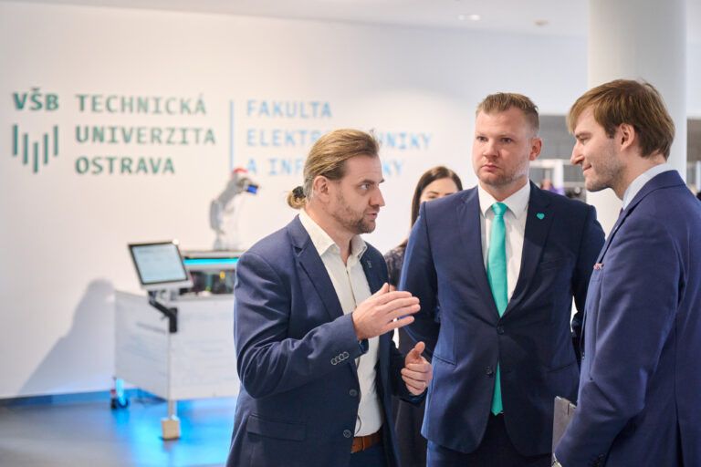 2026-02-24_ministr-na-fei-vyber-001-768x512